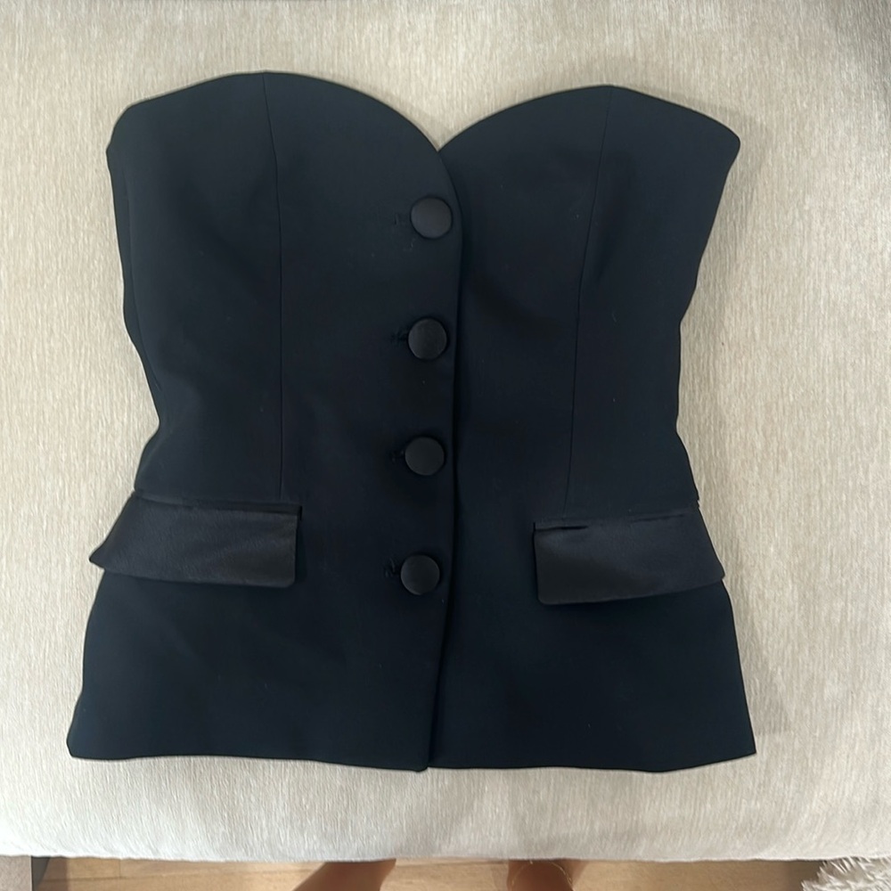 Brand new/ never worn- I bought this on posh and then needed a smaller size